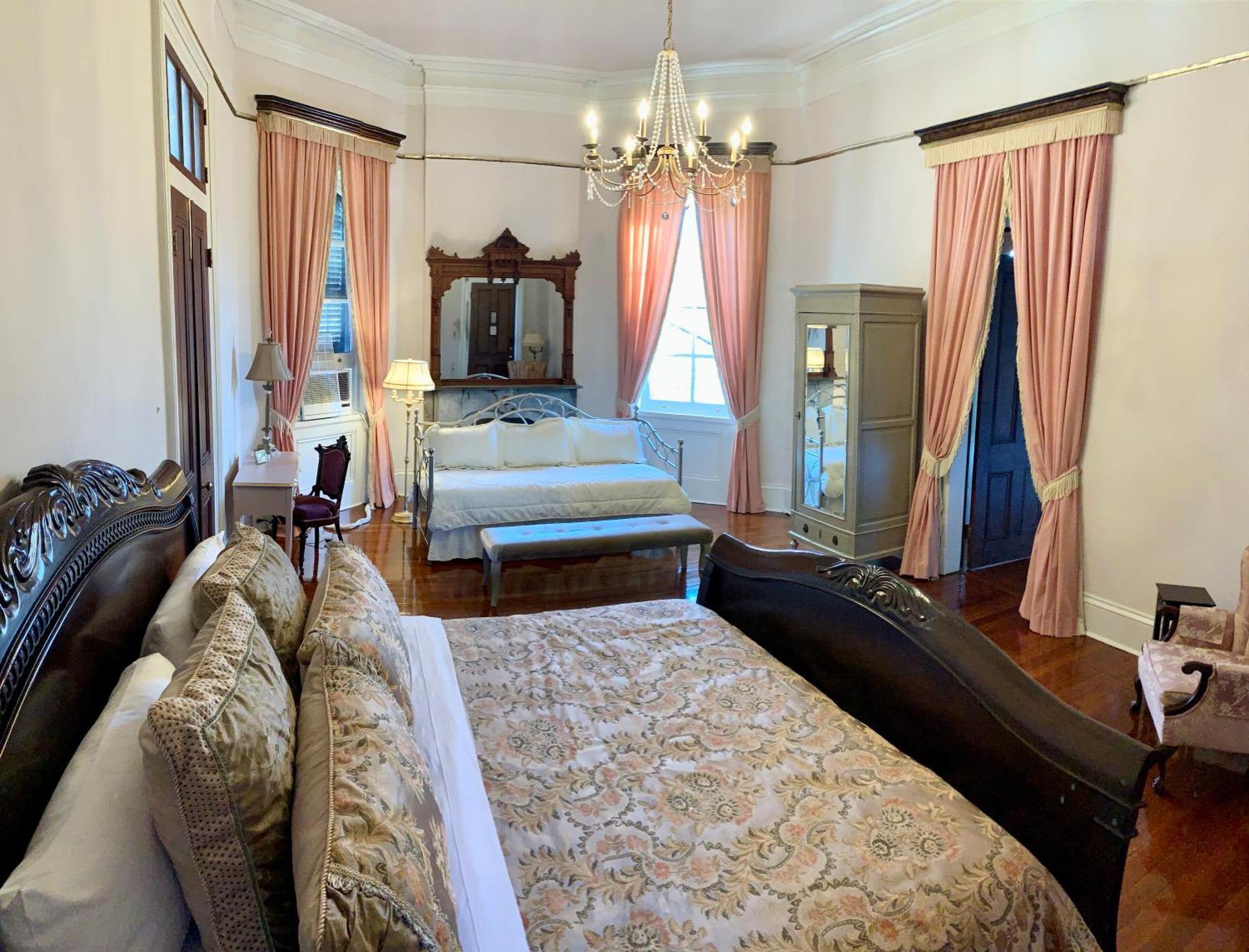 French Quarter Lanaux Mansion Bed And Breakfast New Orleans Room photo